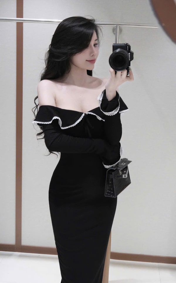 Đầm body phối viền trễ vai Colyn màu đen là lựa chọn lý tưởng cho các buổi tiệc