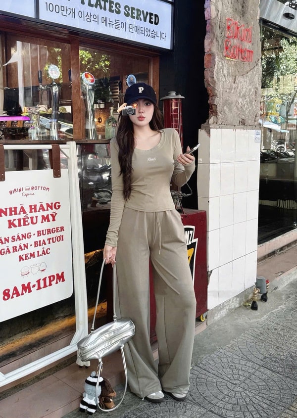 Set áo tay dài Colyn mix quần suông là lựa chọn hoàn hảo cho nhiều dịp như đi làm,