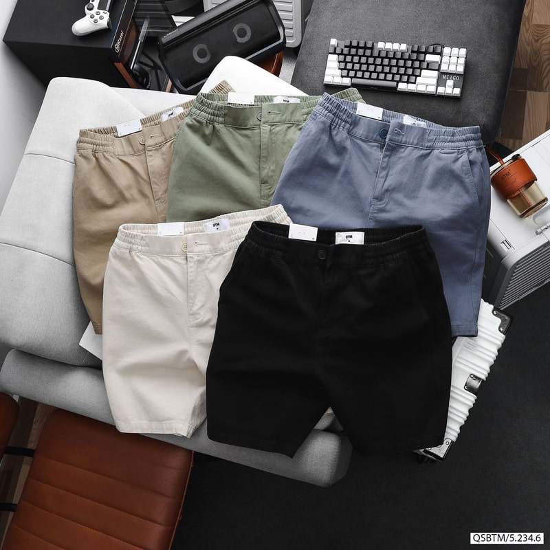 Quần short kaki lưng thun BTM được làm từ chất liệu kaki dệt mặt pique 100% cotton